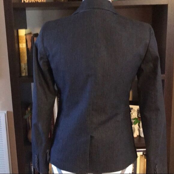 New York & Company Size 2 Stretch Blazer - Picture 2 of 5